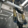 サスペンション【ツヤあり塗装】(マウンテンバイクなど)  チタンの鎧＆コーティング - 画像 (4)